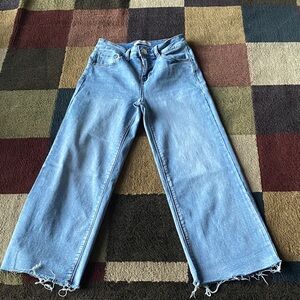 Women's Light Blue Wide-Leg Jeans- Cropped Jeans